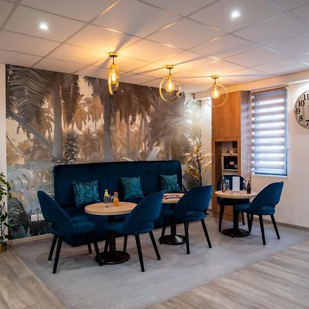 Contact Hotel Restaurant Bleu France - Eragny Cergy Zewnętrze zdjęcie