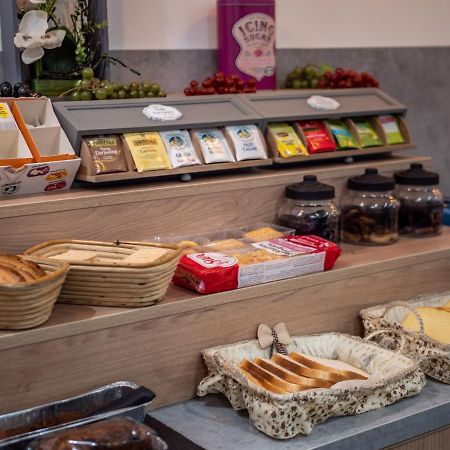 Contact Hotel Restaurant Bleu France - Eragny Cergy Zewnętrze zdjęcie
