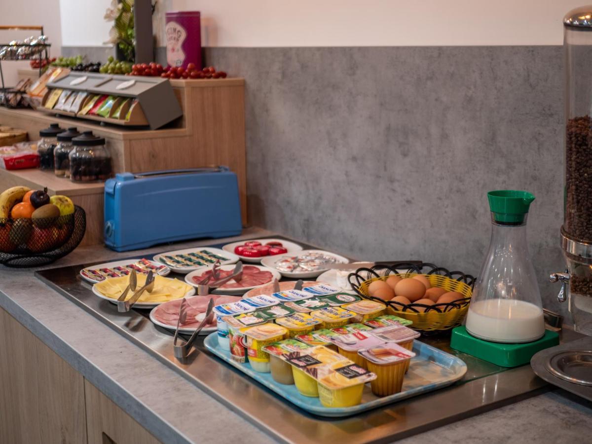 Contact Hotel Restaurant Bleu France - Eragny Cergy Zewnętrze zdjęcie