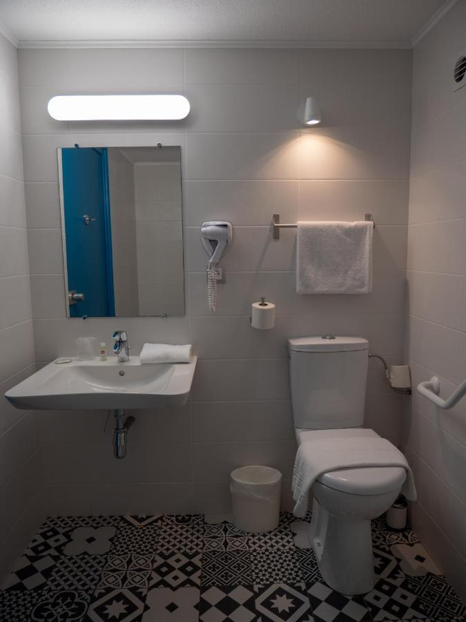 Contact Hotel Restaurant Bleu France - Eragny Cergy Zewnętrze zdjęcie
